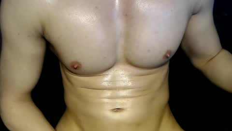 Snapshot of youuungmusclexl chatting on 02/07/25, 03:30 YoungMuscleXL online show from 02/07/25, 03:30