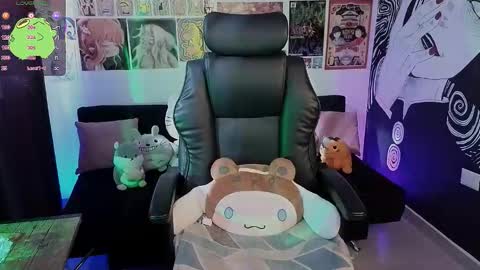    rawr   Anne Independent model      online show from 09/30/25, 08:47