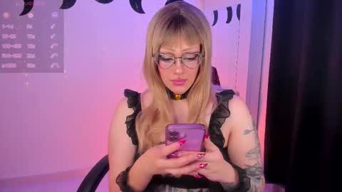 Snapshot of yuki_cross chatting on 02/28/26, 05:41 online show from 02/28/26, 05:41