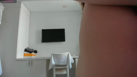 Yuki online show from 05/11/26, 04:18