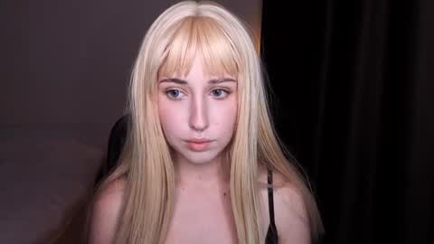 Misa online show from 09/16/25, 04:19