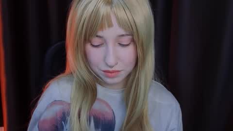 Misa online show from 11/25/25, 04:51