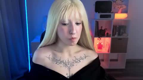 Misa online show from 07/18/26, 07:39