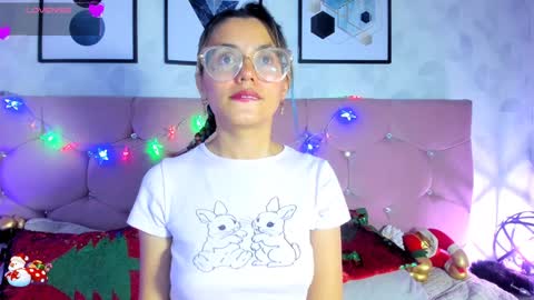 Yukki Kuran online show from 12/21/24, 06:02