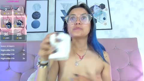 Yukki Kuran online show from 03/11/25, 08:30