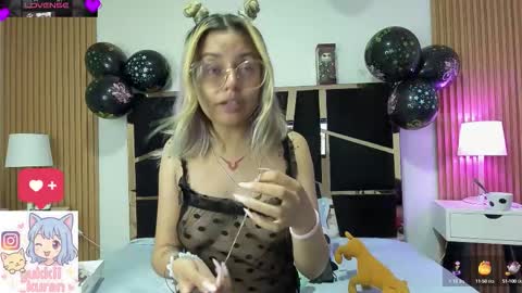 Yukki Kuran online show from 10/10/25, 04:11