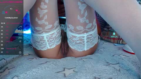 Snapshot of yuli_ya chatting on 09/21/25, 10:28 Sweet Pussy online show from 09/21/25, 10:28