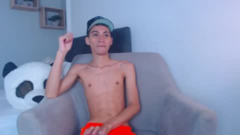Snapshot of yulian_vasquez chatting on 02/23/25, 12:16 yulian_vasquez online show from 02/23/25, 12:16