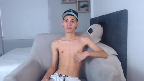 Snapshot of yulian_vasquez chatting on 03/02/25, 12:11 yulian_vasquez online show from 03/02/25, 12:11
