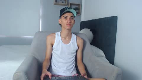 Snapshot of yulian_vasquez chatting on 03/07/25, 12:12 yulian_vasquez online show from 03/07/25, 12:12