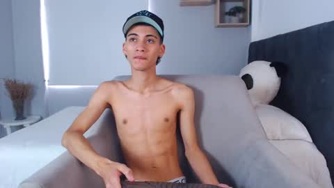 Snapshot of yulian_vasquez chatting on 03/07/25, 03:18 yulian_vasquez online show from 03/07/25, 03:18