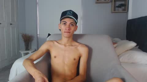 Snapshot of yulian_vasquez chatting on 03/10/25, 12:04 yulian_vasquez online show from 03/10/25, 12:04