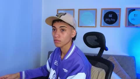 Snapshot of yulian_vasquez chatting on 09/11/25, 12:27 yulian_vasquez online show from 09/11/25, 12:27