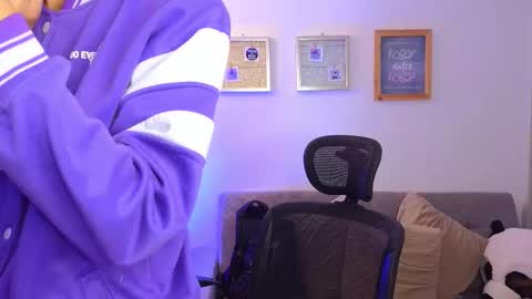 yulian_vasquez online show from 11/06/25, 12:17