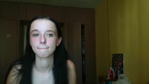 Snapshot of yuliastar chatting on 09/14/25, 02:49 Yuliia online show from 09/14/25, 02:49