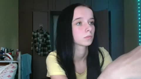 Snapshot of yuliastar chatting on 10/03/25, 06:27 Yuliia online show from 10/03/25, 06:27