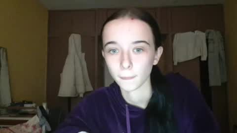 Snapshot of yuliastar chatting on 10/28/25, 12:09 Yuliia online show from 10/28/25, 12:09