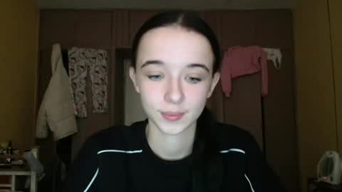 Yuliia online show from 11/23/25, 09:09