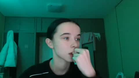 Yuliia online show from 11/24/25, 06:57