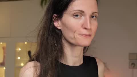 yulla dao online show from 02/16/25, 07:49