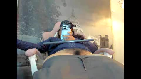 Snapshot of yumandsay chatting on 10/07/25, 02:31 Snowflake online show from 10/07/25, 02:31