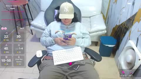 Snapshot of yumandsay chatting on 01/17/26, 02:27 Snowflake online show from 01/17/26, 02:27