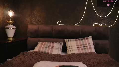 Ann online show from 10/10/25, 04:11