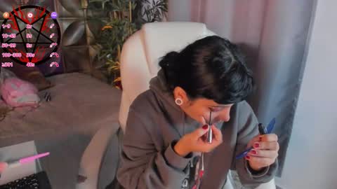 Snapshot of yumeko_jabami chatting on 10/08/25, 12:25 YUMEKO online show from 10/08/25, 12:25