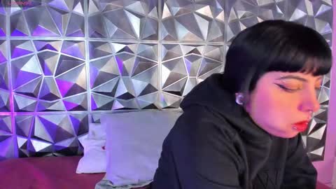 Snapshot of yumeko_jabami chatting on 10/21/25, 01:56 YUMEKO online show from 10/21/25, 01:56