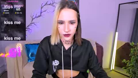Yumeliko online show from 09/10/25, 12:38