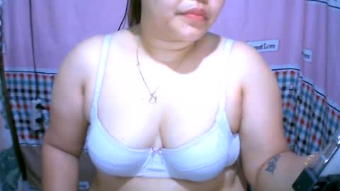 Yumie online show from 07/28/26, 08:21