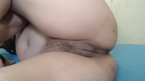 yummy72747 online show from 07/07/26, 09:24