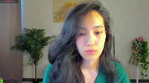 Snapshot of yummy_lamii chatting on 03/19/26, 04:05 Cindey online show from 03/19/26, 04:05