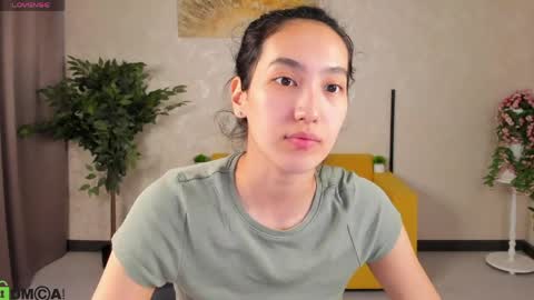 Snapshot of yummy_lamii chatting on 04/02/26, 03:37 Cindey online show from 04/02/26, 03:37