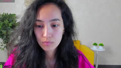 Snapshot of yummy_lamii chatting on 04/11/26, 03:55 Cindey online show from 04/11/26, 03:55