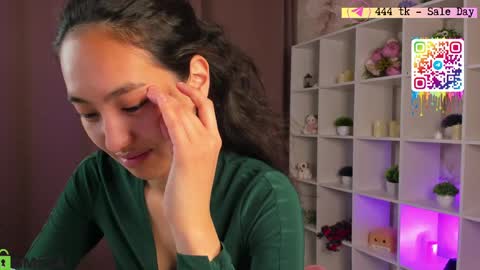 Snapshot of yummy_lamii chatting on 06/09/26, 03:29 Cindey online show from 06/09/26, 03:29