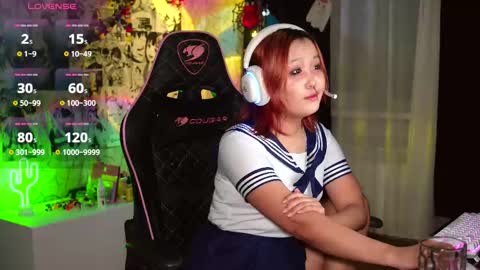 Snapshot of yummy_maya chatting on 10/31/25, 08:43 Chimi online show from 10/31/25, 08:43
