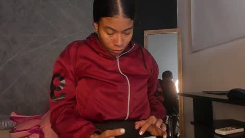 Snapshot of yummyduo chatting on 02/05/25, 12:06 Yummyduo online show from 02/05/25, 12:06