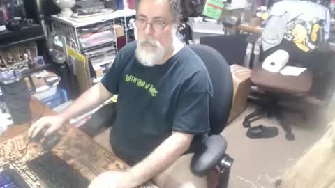 yummyflguy online show from 05/18/26, 06:25