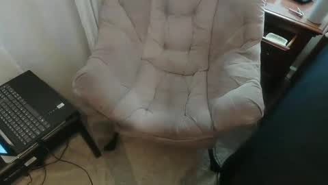 Shelue online show from 12/05/24, 04:09