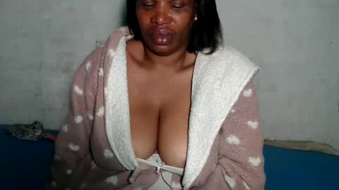 yummytittsxx online show from 12/20/24, 03:03