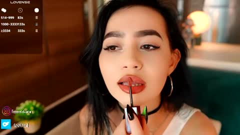 yuna_leen online show from 07/27/26, 10:44