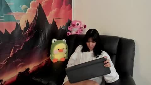 Snapshot of yunablack chatting on 02/25/26, 05:22 Yuna online show from 02/25/26, 05:22