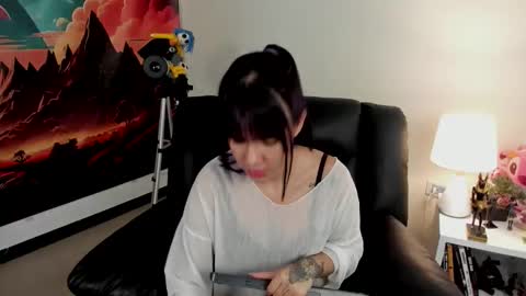 Snapshot of yunablack chatting on 04/28/26, 02:22 Yuna online show from 04/28/26, 02:22