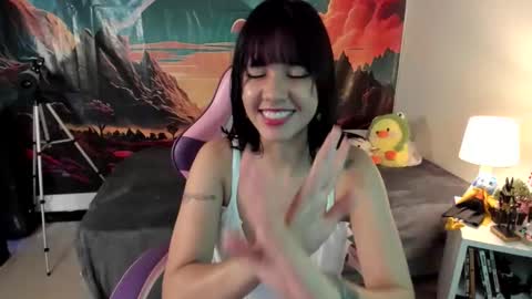 Snapshot of yunablack chatting on 06/05/26, 04:02 Yuna online show from 06/05/26, 04:02