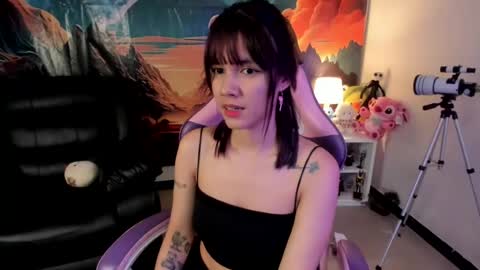Snapshot of yunablack chatting on 06/19/26, 04:55 Yuna online show from 06/19/26, 04:55
