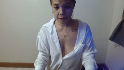 Snapshot of yunahuntrixx chatting on 05/30/26, 10:34 yunahuntrixx online show from 05/30/26, 10:34