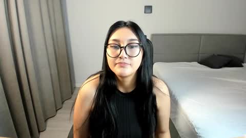 Snapshot of yunamini chatting on 11/20/25, 07:13 Yuna online show from 11/20/25, 07:13