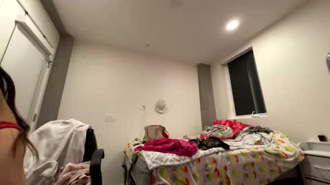 BbyTSSLut online show from 10/28/25, 03:32