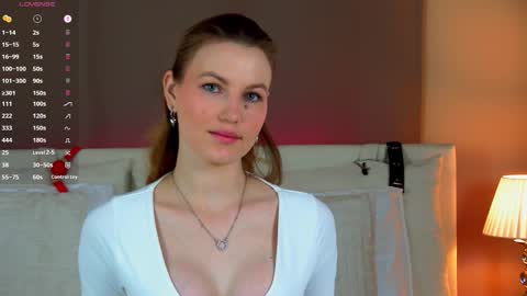 Snapshot of yungtessa chatting on 02/17/26, 07:20 Tessa online show from 02/17/26, 07:20